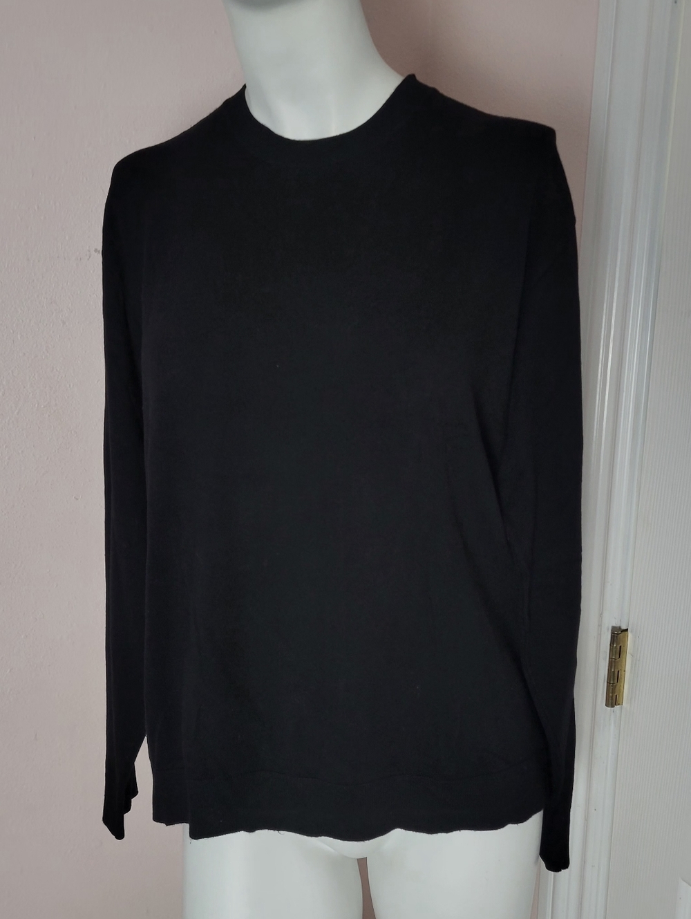 Zara Basic Black Crew Neck Sweater